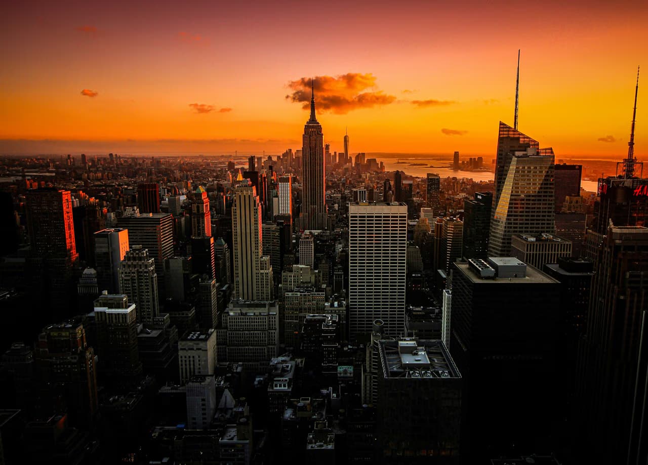 $875 Billion in Commercial Real Estate Debt Is Coming Due